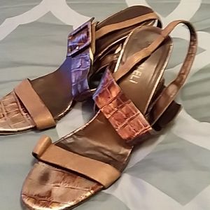 Vanelli Wedges